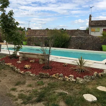 Domaine De La Huchee Chire-en-Montreuil